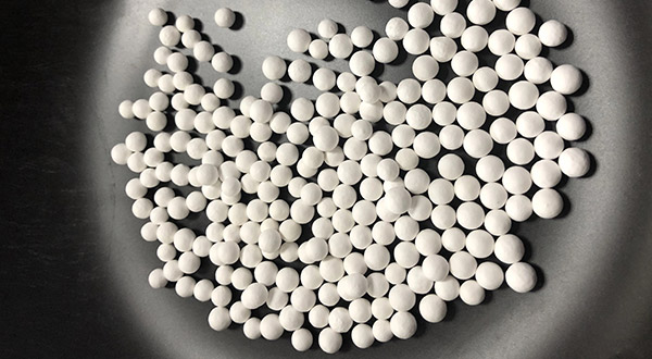 Adsorption principle of activated alumina dryer